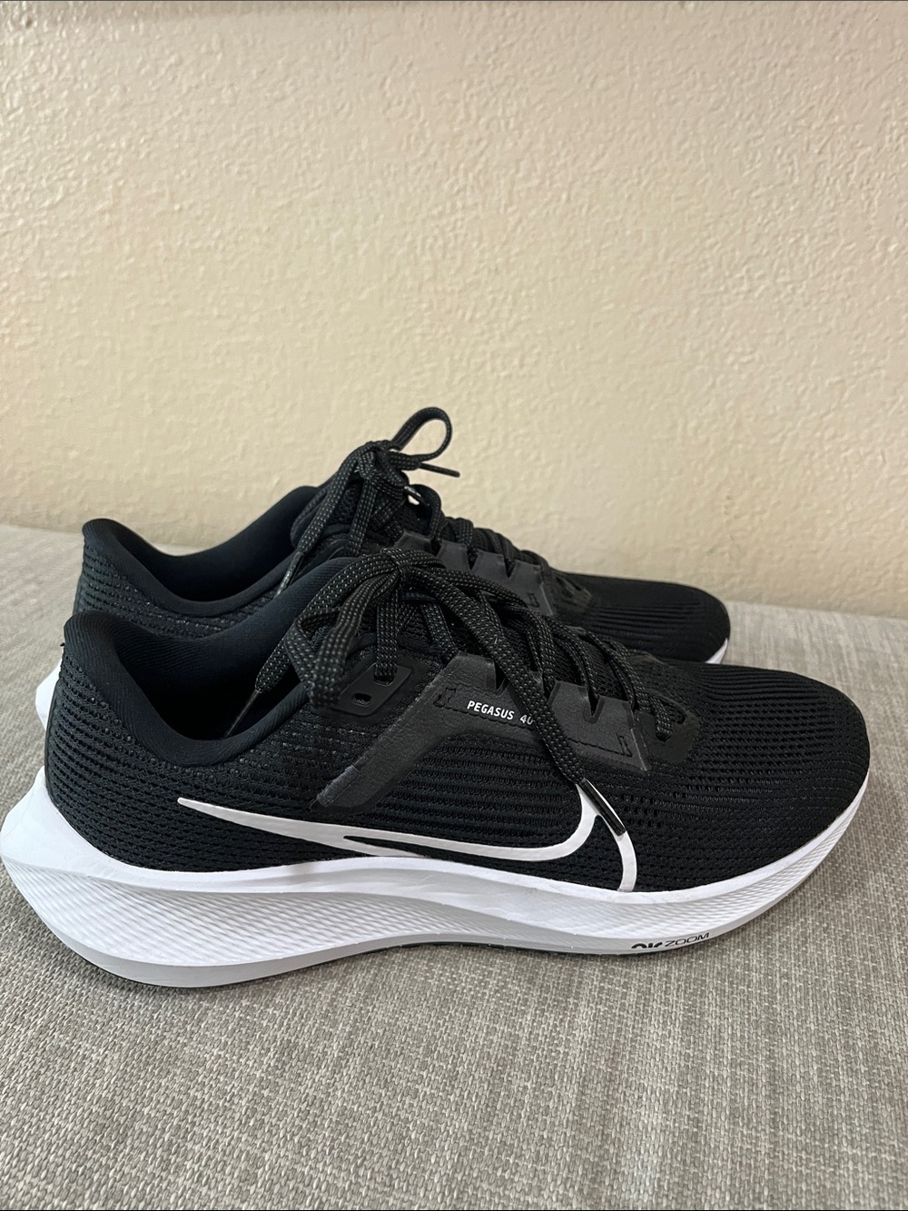 Nike Black and White Running Shoes